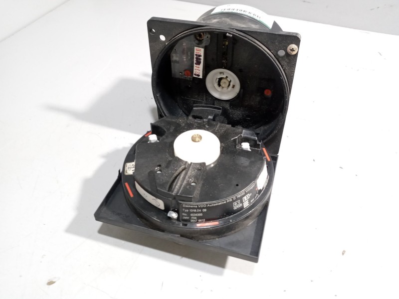 Recambio de tacografo para iveco eurocargo tector 3.9 diesel referencia OEM IAM 13182409 98474412 4534393