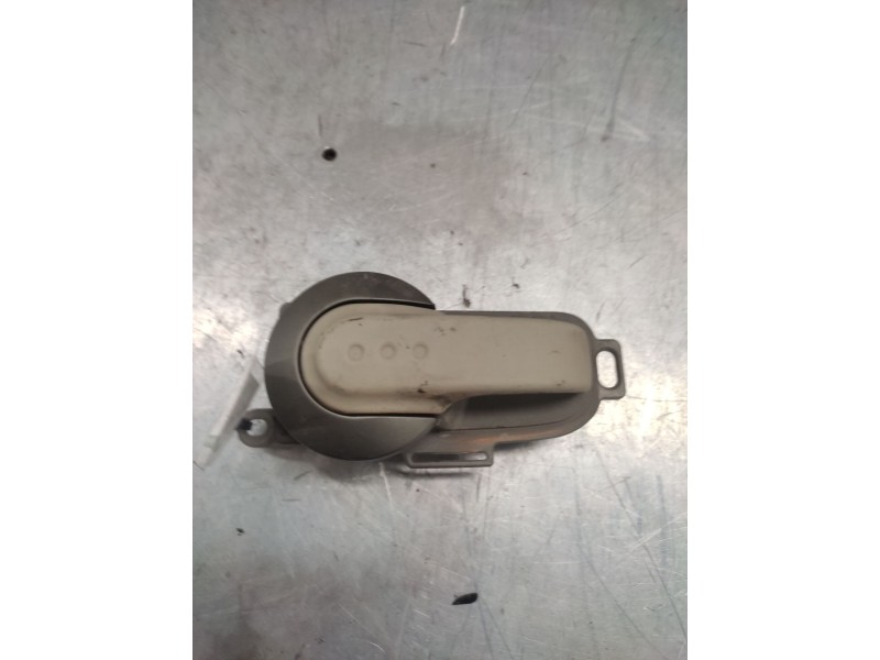Recambio de maneta interior delantera izquierda para nissan micra (k12e) acenta referencia OEM IAM   