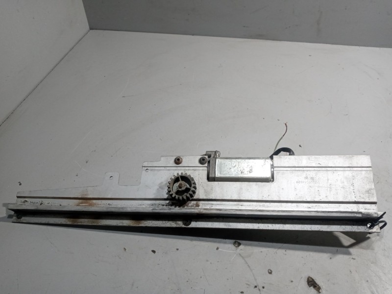 Recambio de motor elevalunas delantero derecho para renault premium distribution referencia OEM IAM   