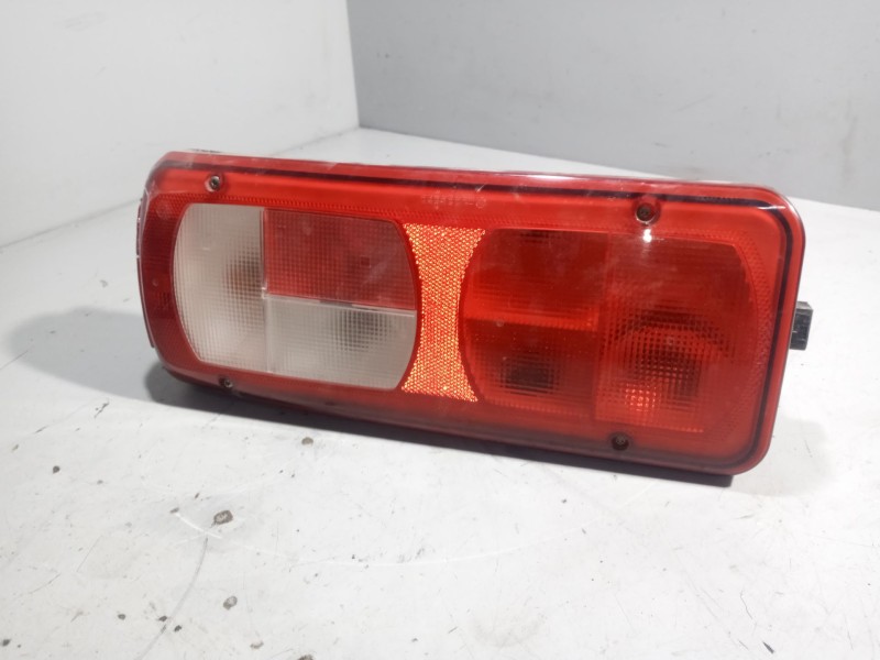 Recambio de piloto trasero izquierdo para daf serie xf105.xxx 12.9 diesel referencia OEM IAM 1875577  