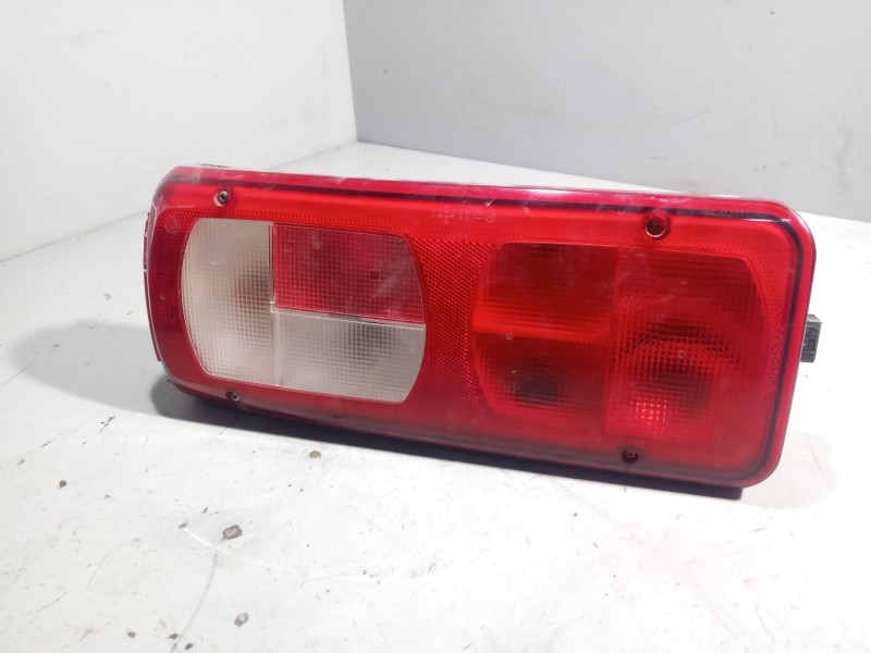 Recambio de piloto trasero izquierdo para daf serie xf105.xxx 12.9 diesel referencia OEM IAM 1875577  