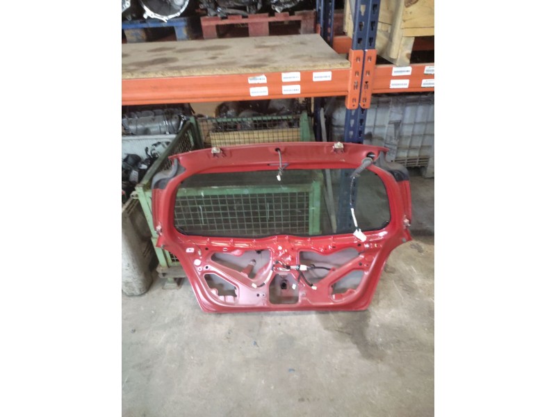 Recambio de porton trasero para toyota yaris 1.0 cat referencia OEM IAM   