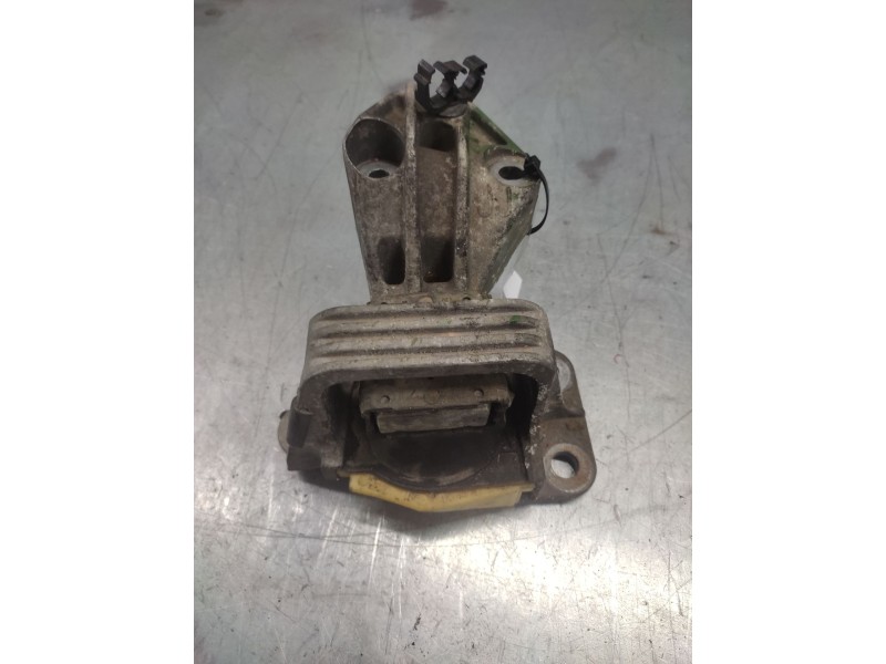 Recambio de soporte motor derecho para renault grand scénic iii (jz0/1_) 1.5 dci referencia OEM IAM   