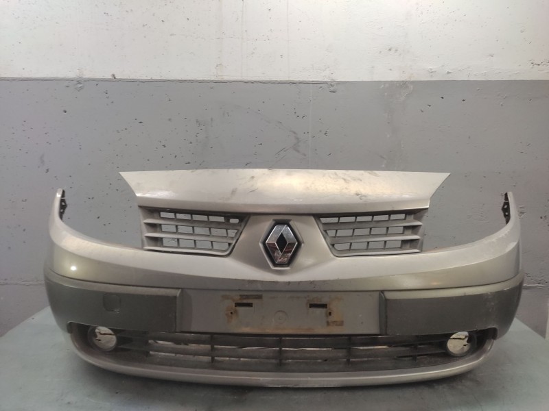 Recambio de paragolpes delantero para renault scenic ii 1.9 dci diesel referencia OEM IAM   
