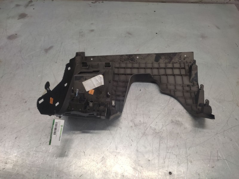 Recambio de guarnecidos varios para renault grand scénic iii (jz0/1_) 1.5 dci referencia OEM IAM 689210017R  