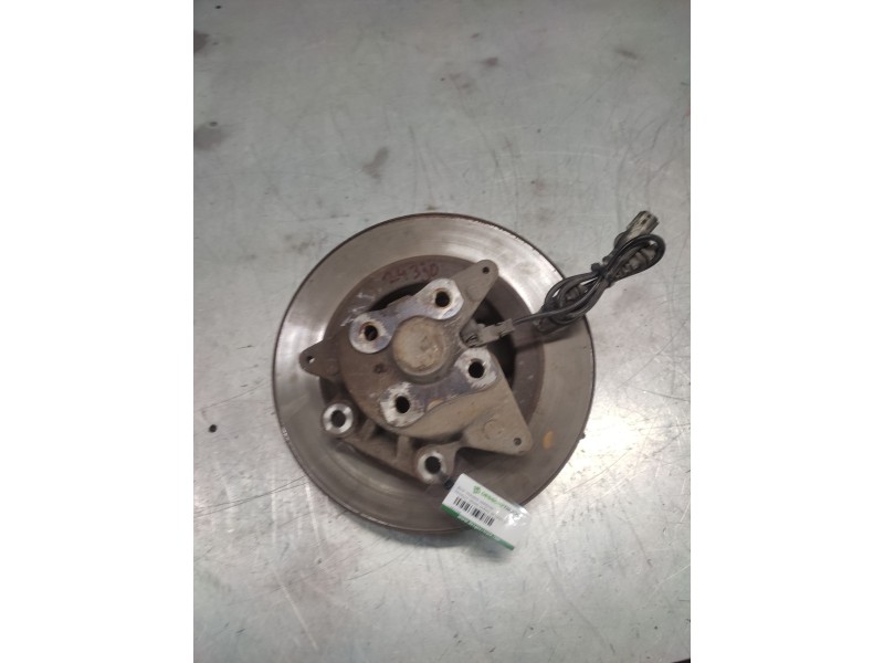 Recambio de buje trasero derecho para renault grand scénic iii (jz0/1_) 1.5 dci referencia OEM IAM   