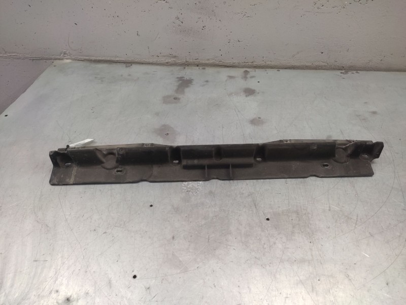 Recambio de soportes paragolpes para renault grand scénic iii (jz0/1_) 1.5 dci referencia OEM IAM  TRASERO CENTRAL 