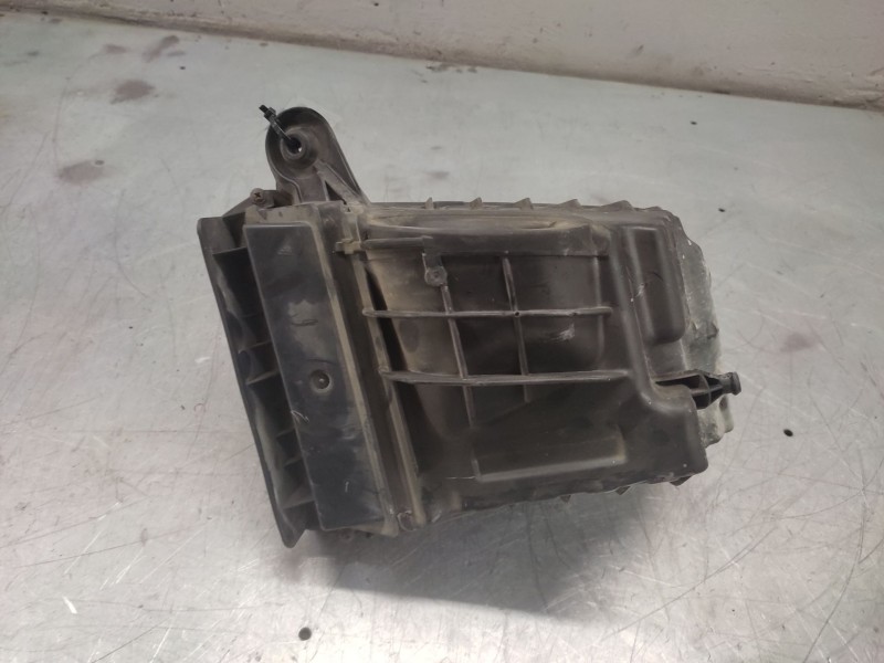 Recambio de filtro aire para renault grand scénic iii (jz0/1_) 1.5 dci referencia OEM IAM 8200947663A  