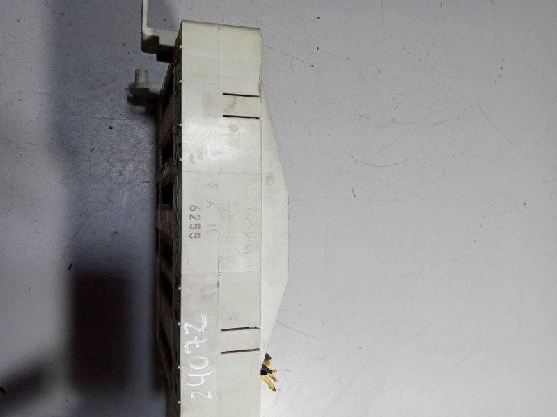 Recambio de caja reles / fusibles para scania r i r 480 referencia OEM IAM 1537850  