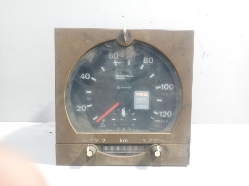 Recambio de tacografo para man touring 24.460 hocln referencia OEM IAM 13182709  1733499