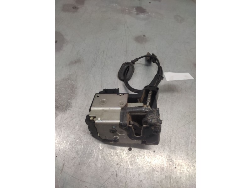 Recambio de cerradura puerta delantera derecha para ford fusion (cbk) ambiente referencia OEM IAM  8 PINS 