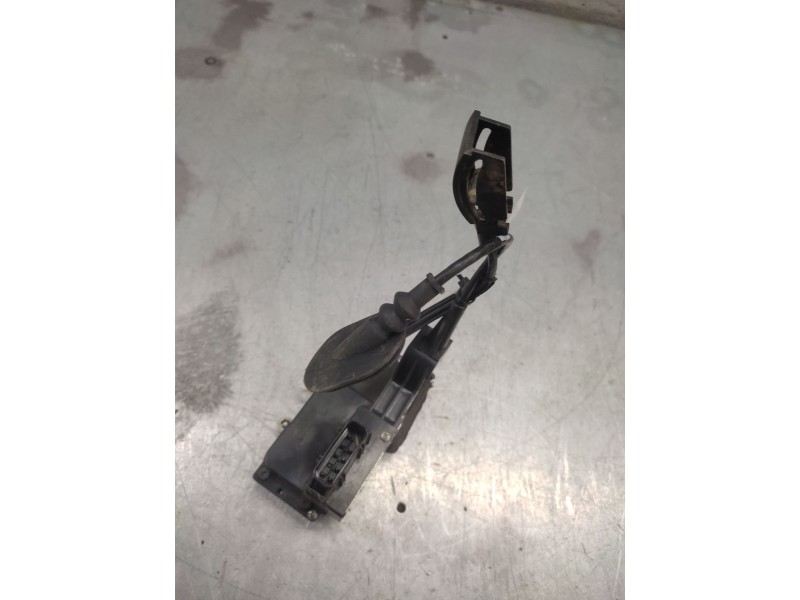 Recambio de cerradura puerta delantera derecha para ford fusion (cbk) ambiente referencia OEM IAM  8 PINS 