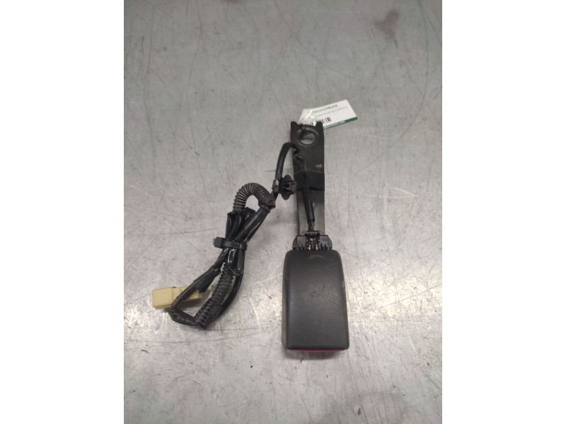 Recambio de enganche de cinturon delantero derecho para toyota rav 4 (a3) luna referencia OEM IAM  2 PINS 