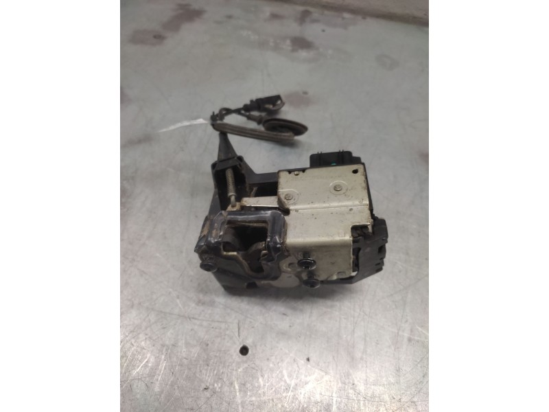 Recambio de cerradura puerta delantera izquierda para ford fusion (cbk) ambiente referencia OEM IAM  8 PINS 