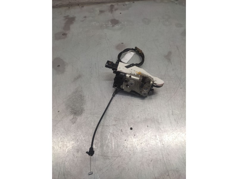 Recambio de cerradura puerta delantera derecha para peugeot 207 sport referencia OEM IAM  6 PINS 