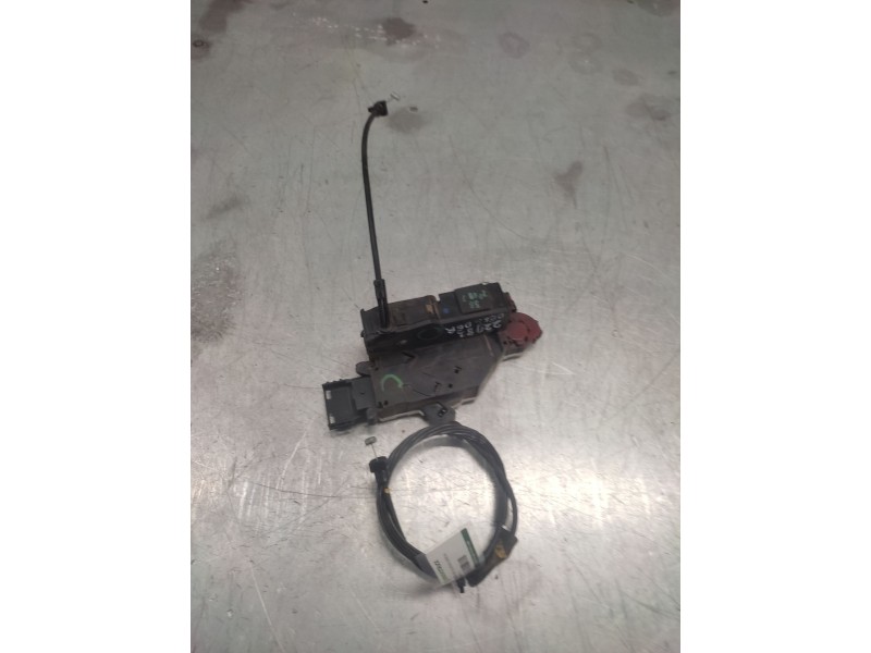 Recambio de cerradura puerta delantera derecha para peugeot 207 sport referencia OEM IAM  6 PINS 