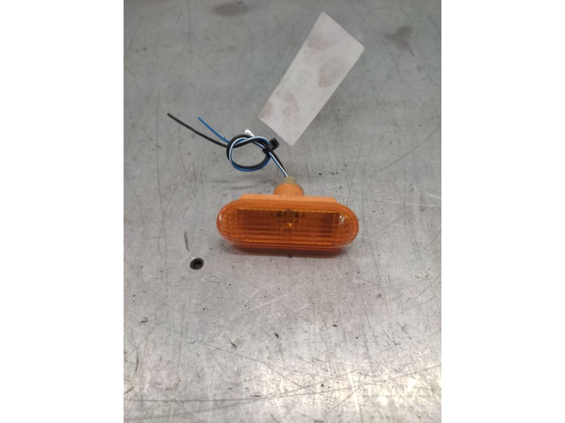 Recambio de piloto lateral derecho para ford fusion (cbk) ambiente referencia OEM IAM   