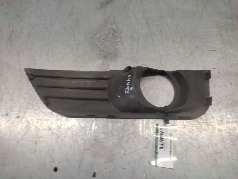 Recambio de tapa antiniebla derecha para ford focus sportbreak (cap) ghia referencia OEM IAM 4m5119952ae  