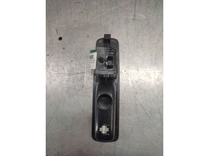 Recambio de mando elevalunas trasero derecho para renault grand scénic iii (jz0/1_) 1.5 dci referencia OEM IAM  4 PINS 