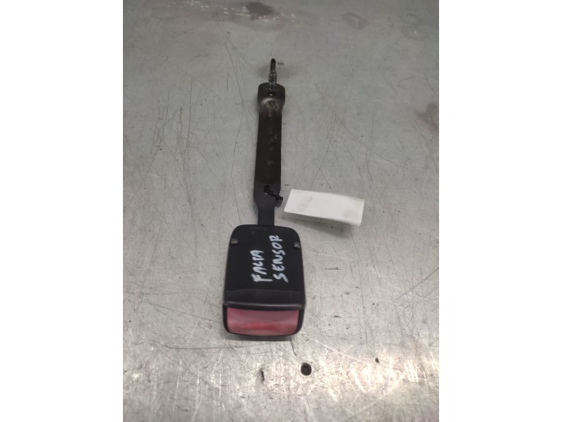 Recambio de enganche de cinturon delantero izquierdo para renault grand scénic iii (jz0/1_) 1.5 dci referencia OEM IAM   