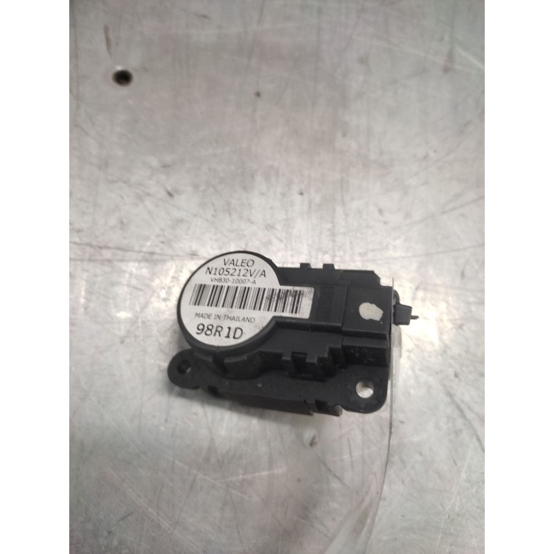 Recambio de motor apertura trampillas climatizador para renault grand scénic iii (jz0/1_) 1.5 dci referencia OEM IAM N105212VA  