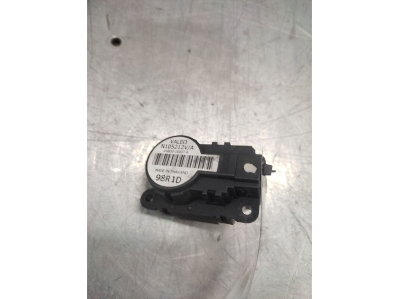 Recambio de motor apertura trampillas climatizador para renault grand scénic iii (jz0/1_) 1.5 dci referencia OEM IAM N105212VA  