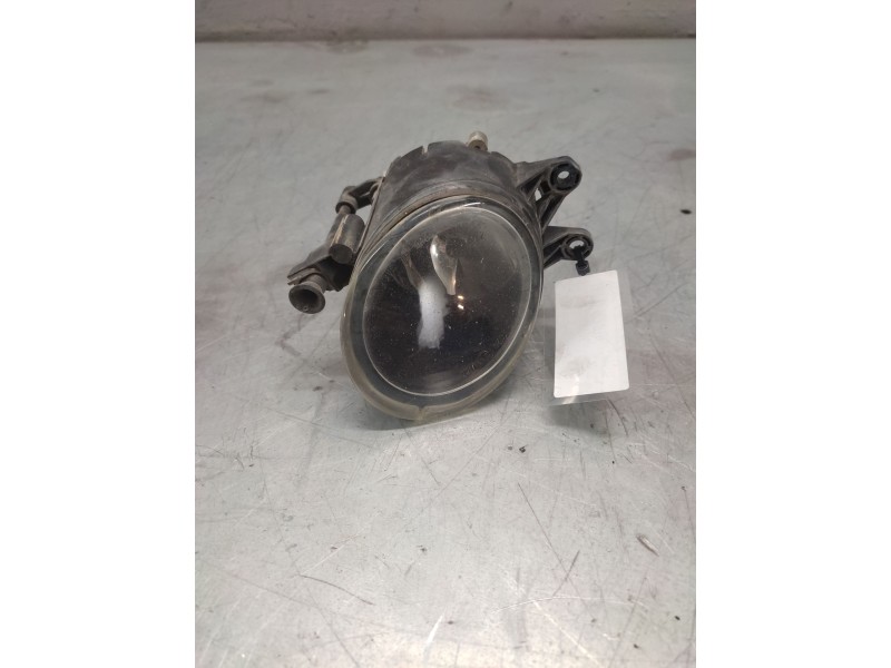 Recambio de faro antiniebla derecho para audi a4 berlina (8e) 2.5 tdi (120kw) referencia OEM IAM  2 PINS 