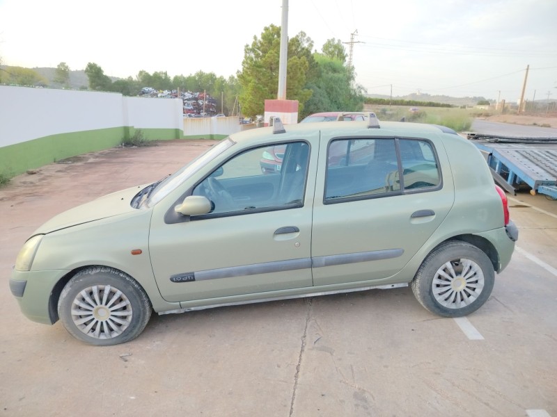 renault clio ii fase i (b/cbo) del año 2001
