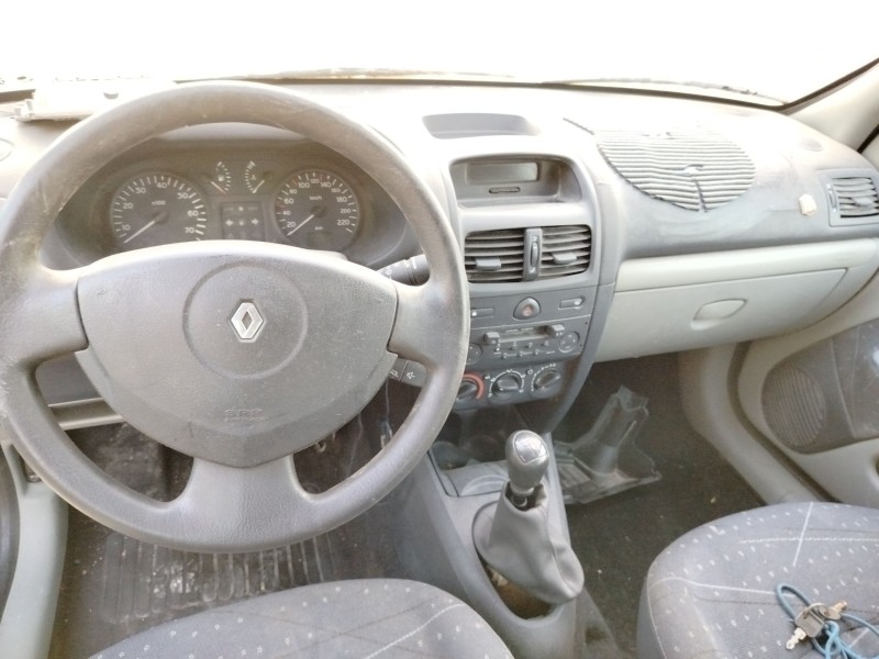 renault clio ii fase i (b/cbo) del año 2001