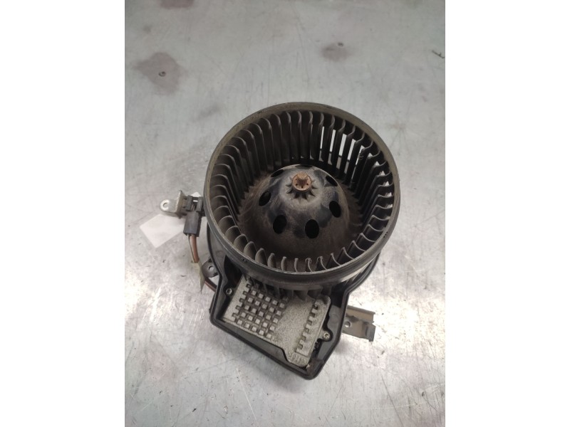 Recambio de ventilador calefaccion para mercedes-benz clase c (w203) berlina 220 cdi (203.006) referencia OEM IAM   