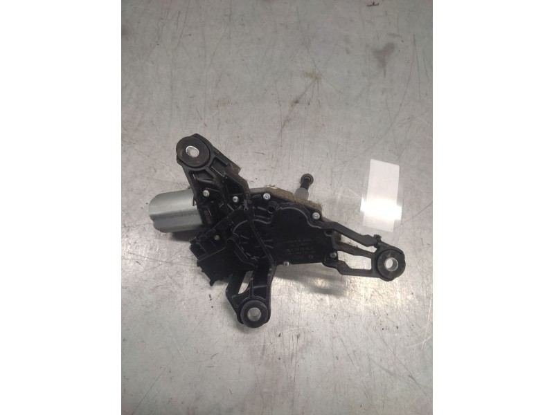 Recambio de motor limpia trasero para toyota yaris 1.0 cat referencia OEM IAM 0390201861  4 PINS