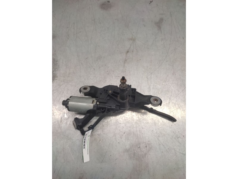 Recambio de motor limpia trasero para bmw serie 1 berlina (e81/e87) 120d referencia OEM IAM 692195905  