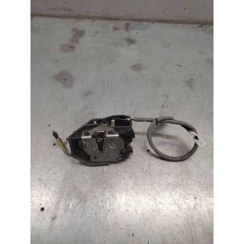 Recambio de cerradura puerta delantera izquierda para bmw serie 1 berlina (e81/e87) 120d referencia OEM IAM  5 PINS 