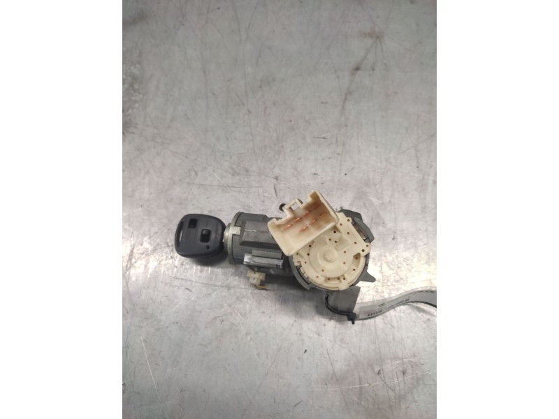 Recambio de conmutador de arranque para toyota yaris 1.0 cat referencia OEM IAM 450200003  