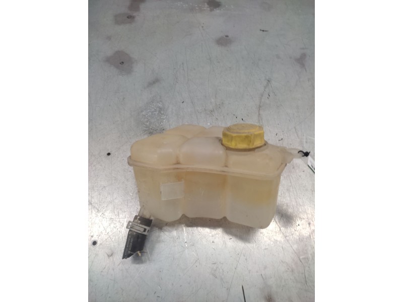 Recambio de deposito expansion para ford fiesta (cbk) ambiente referencia OEM IAM 2S6H8K218AE  