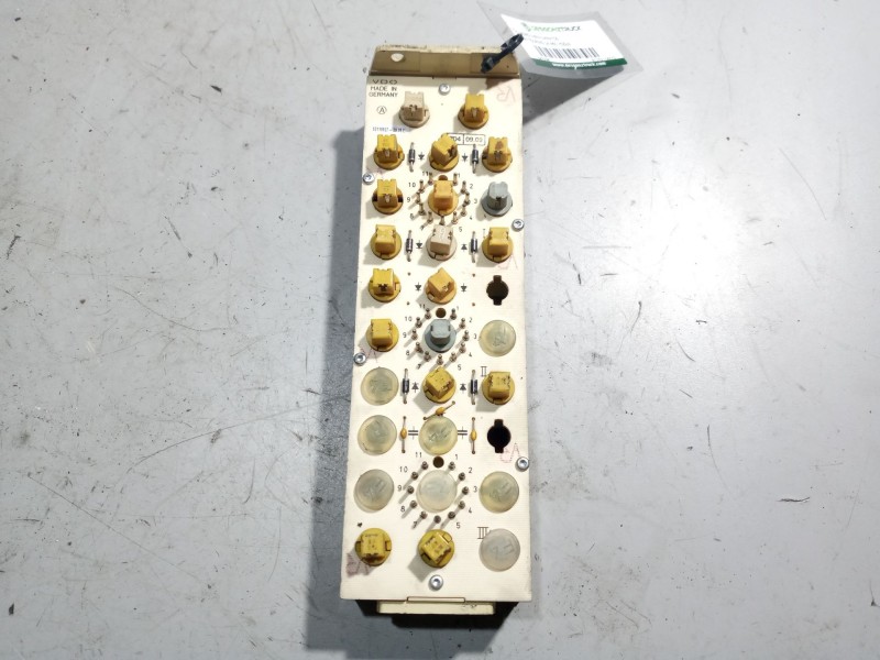 Recambio de cuadro instrumentos para man touring 24.460 hocln referencia OEM IAM 81252106052  