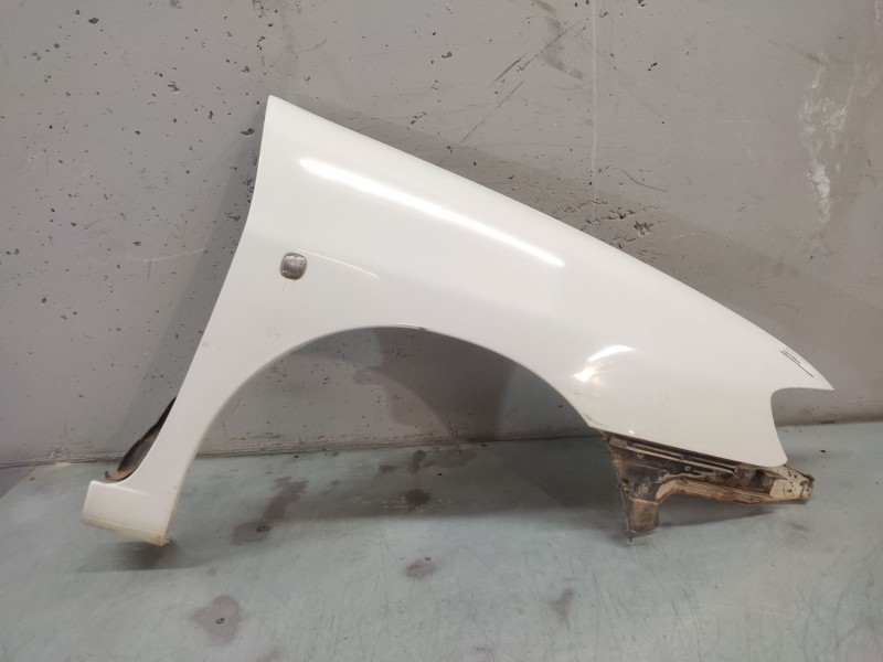 Recambio de aleta delantera derecha para seat ibiza (6k1) select referencia OEM IAM   