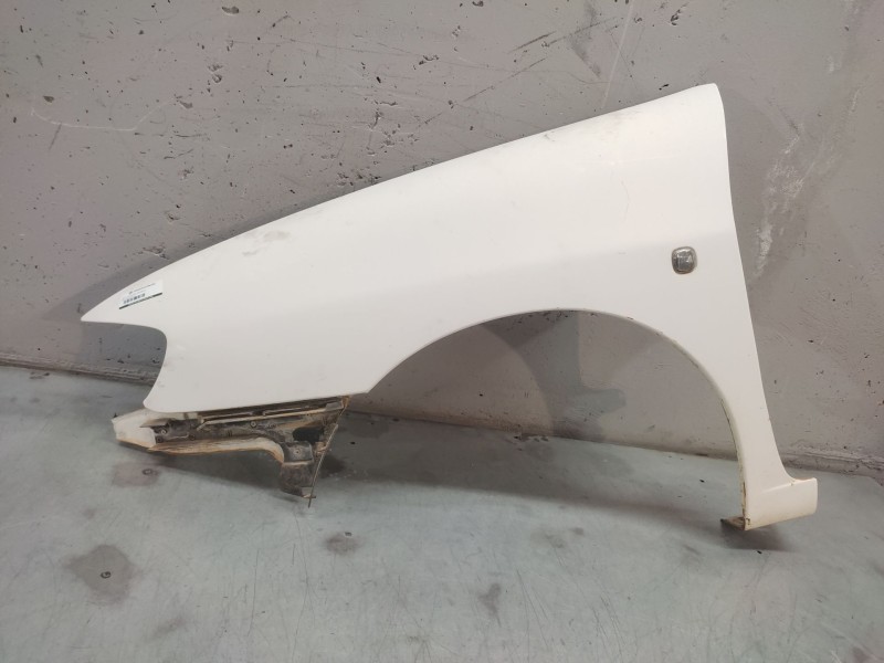 Recambio de aleta delantera izquierda para seat ibiza (6k1) select referencia OEM IAM   