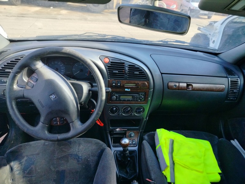 citroën xsara berlina del año 2000