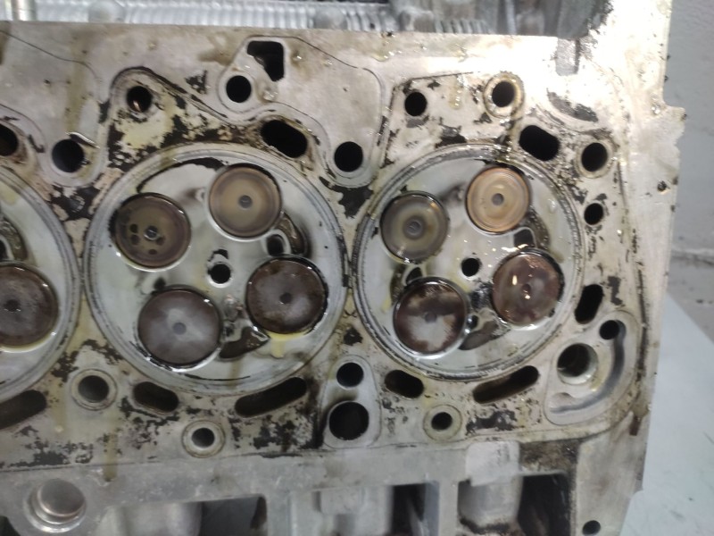 Recambio de culata para ford mondeo ii sedán (bfp) 1.6 i 16v referencia OEM IAM 1C1Q6090AD  