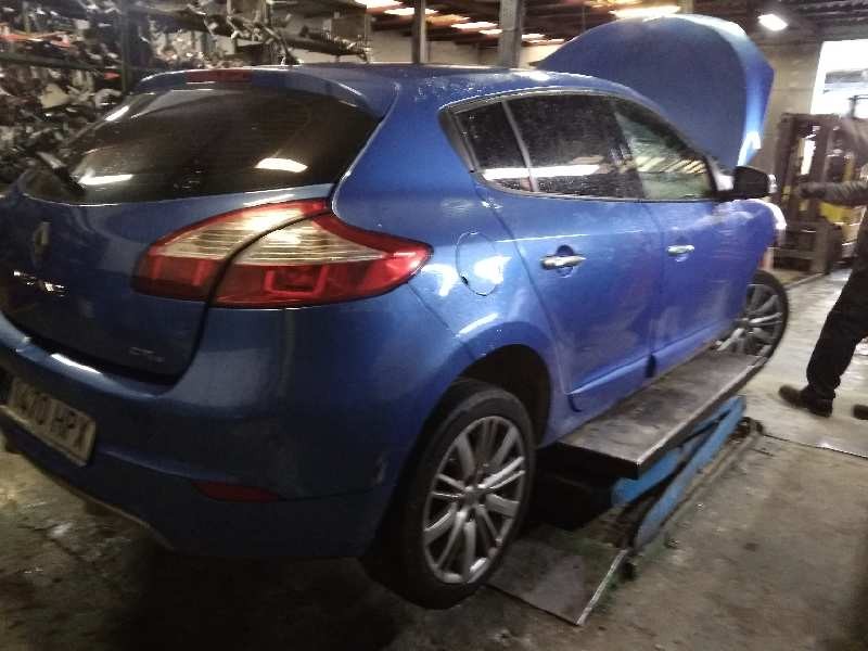 renault megane iii berlina 5 p del año 2013