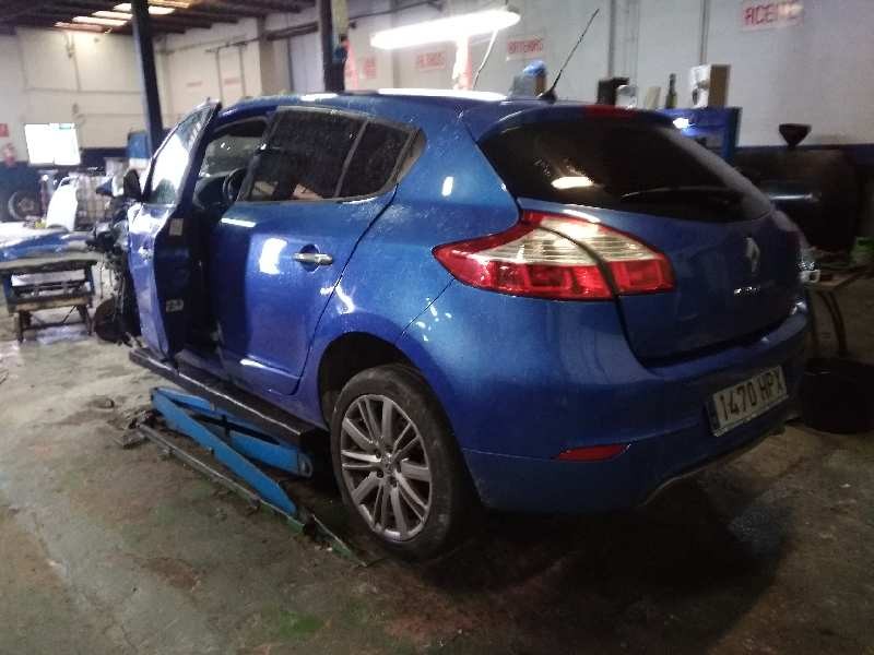 renault megane iii berlina 5 p del año 2013