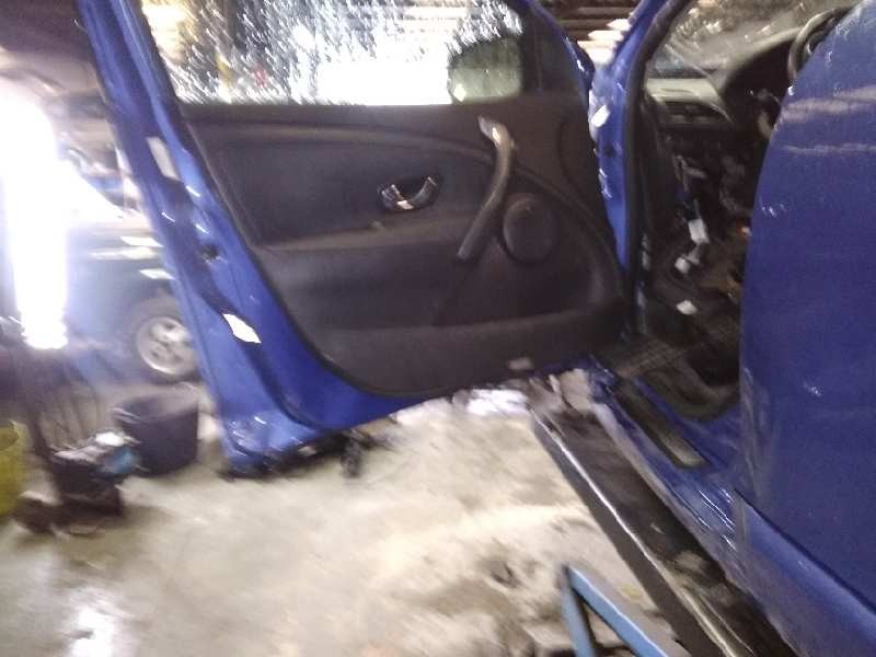 renault megane iii berlina 5 p del año 2013