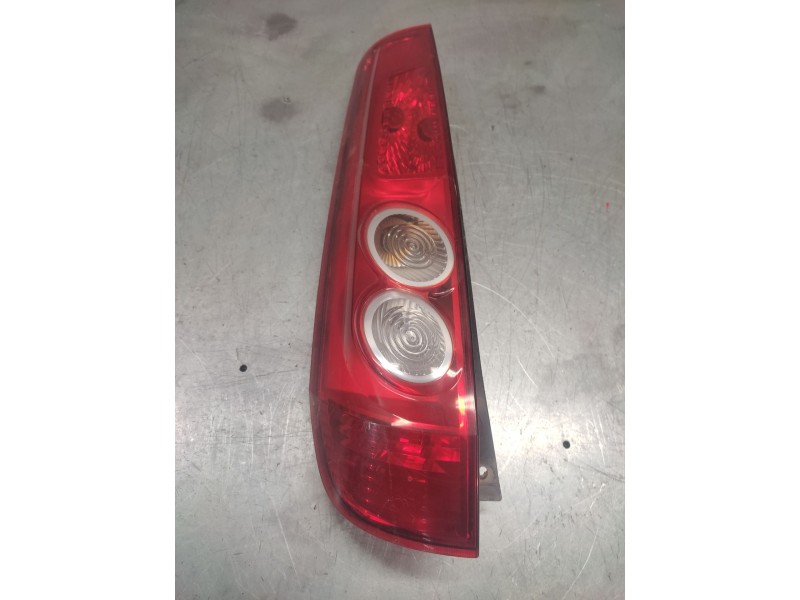 Recambio de piloto trasero izquierdo para ford fiesta (cbk) ambiente referencia OEM IAM   