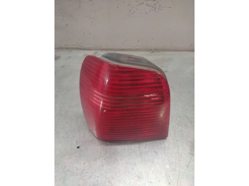 Recambio de piloto trasero izquierdo para volkswagen polo (6n2) 1.4 referencia OEM IAM   