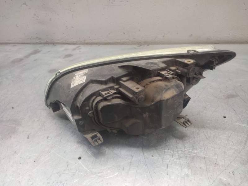Recambio de faro derecho para ford focus sportbreak (cap) ghia referencia OEM IAM   