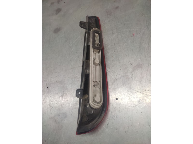 Recambio de piloto trasero izquierdo para ford focus sportbreak (cap) ghia referencia OEM IAM   