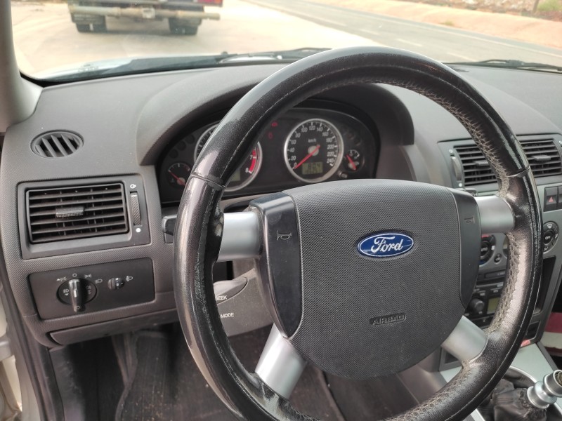 ford mondeo berlina (ge) del año 2001