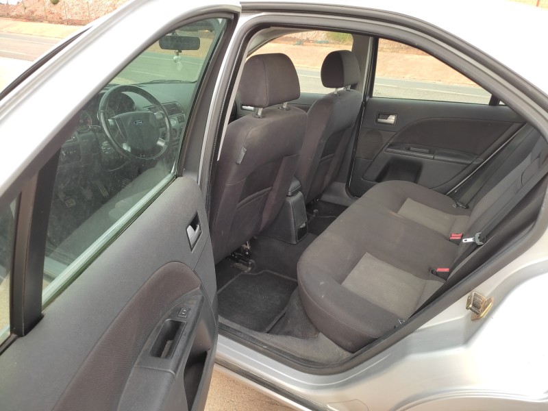 ford mondeo berlina (ge) del año 2001