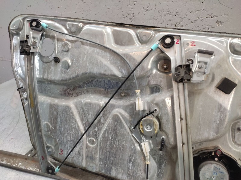 Recambio de elevalunas delantero derecho para volkswagen passat berlina (3b2) básico referencia OEM IAM 3B5837756A  